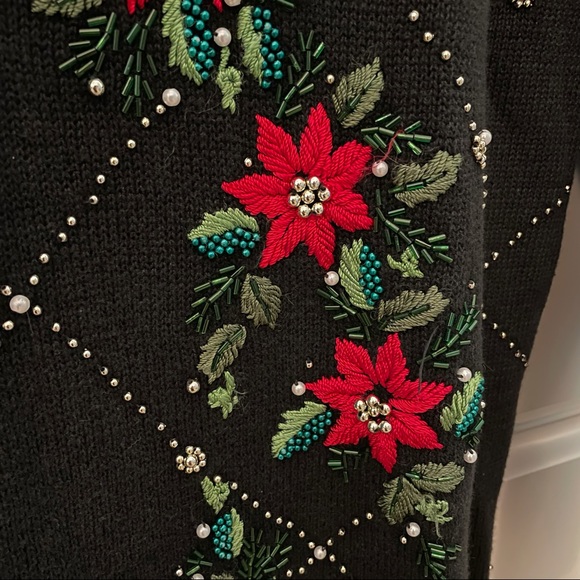 CHRISTMAS SWEATER Vintage Beaded & Warm - Picture 12 of 13